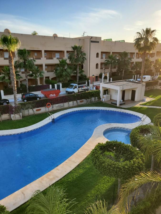 ורה ¡Apartamento En Primera Linea Con Terraza Y Cerca De La Piscina Comunitaria! מראה חיצוני תמונה