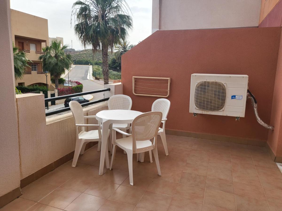 ורה ¡Apartamento En Primera Linea Con Terraza Y Cerca De La Piscina Comunitaria! מראה חיצוני תמונה